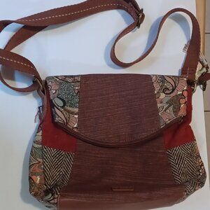Sakroots by The Sak Foldover Crossbody Bag Artist Circle Textile Small Purse